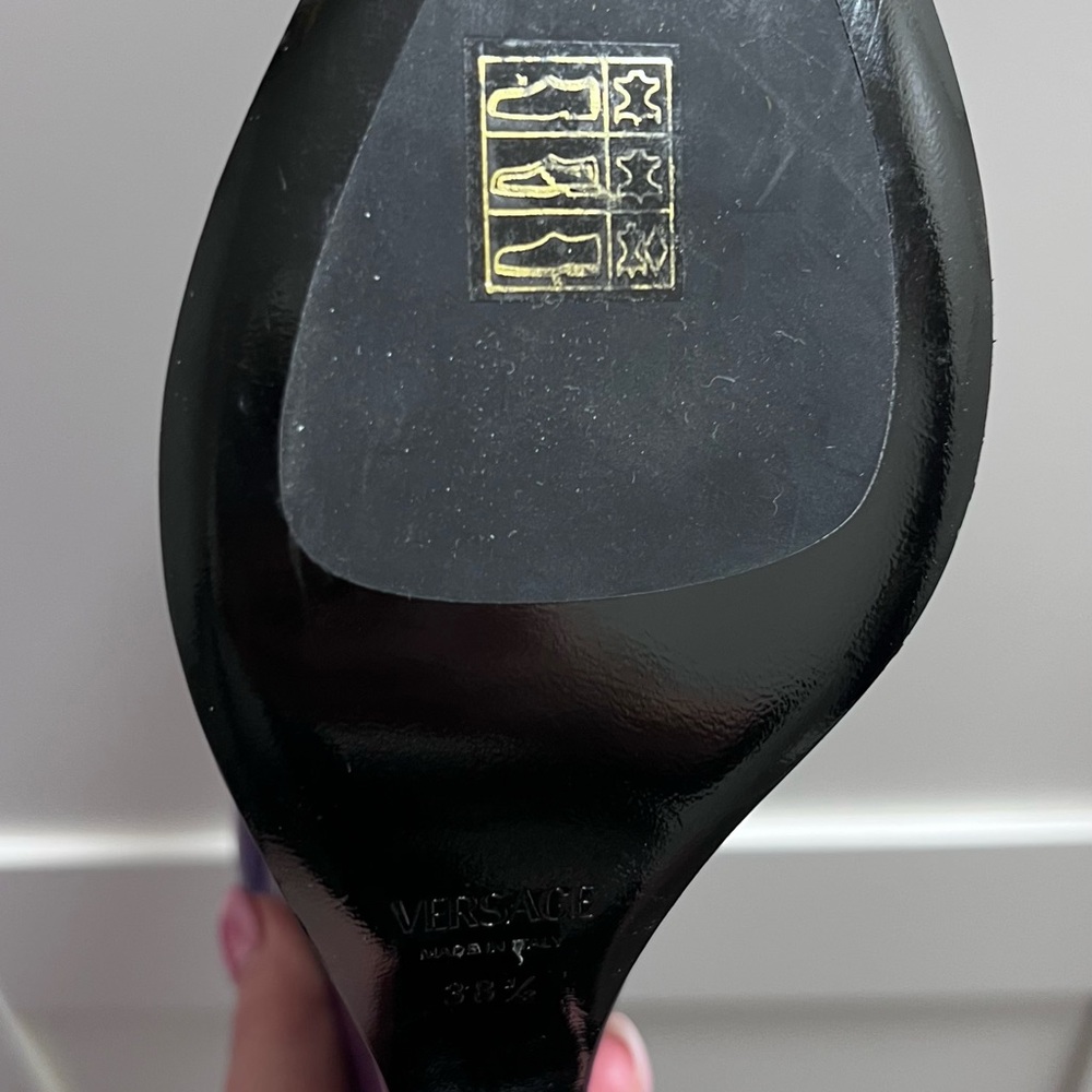 Authentic Versace Tempest leather platform pumps - Picture 4 of 6